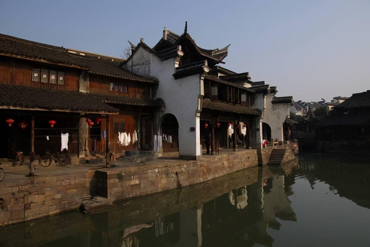 本人姓陈，女22岁，一直很不顺利，想改名字，求大神帮忙想一个谢谢！游戏画面